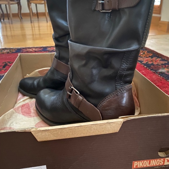 Beautiful chocolate and brown Pikolinos slouch boot. Size 8 - Picture 5 of 8